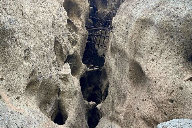 secret-caves-of-meteora-sunset-hike