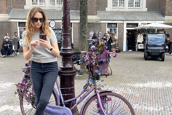 self-guided-city-tour-in-amsterdam-amsterdam-tulip-2