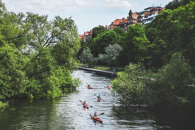 self-guided-kayak-adventure-in-central-stockholm-one-man-kayak