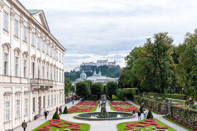 self-guided-tour-of-salzburg-stories-photo-spots-desserts