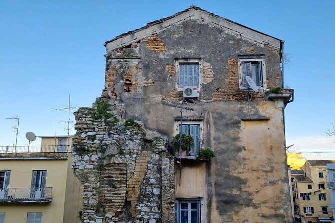 shadows-of-the-past-corfu-town-dark-history-walking-tour