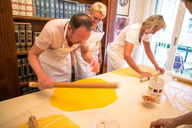 share-your-pasta-love-small-group-pasta-and-tiramisu-class-in-pescara