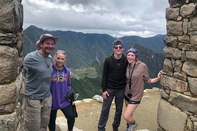 short-inca-trail-to-machu-picchu-2-days-and-1-night