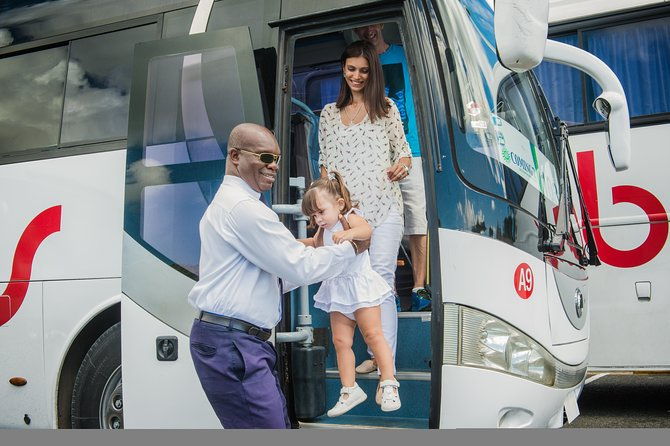 shuttle-transfer-punta-cana-airport-uvero-alto