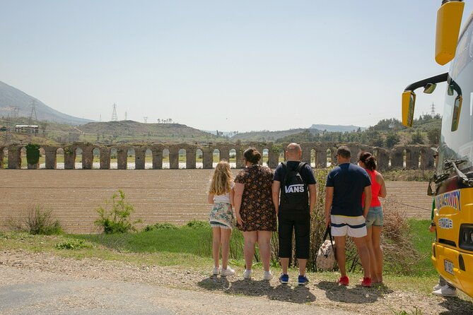side-5-in-1-green-canyon-waterfalls-ancient-sites-tour