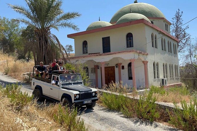 side-jeep-safari-with-lunch-included