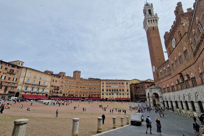 siena-intimate-opera-concert-tour-in-piazza-del-campo