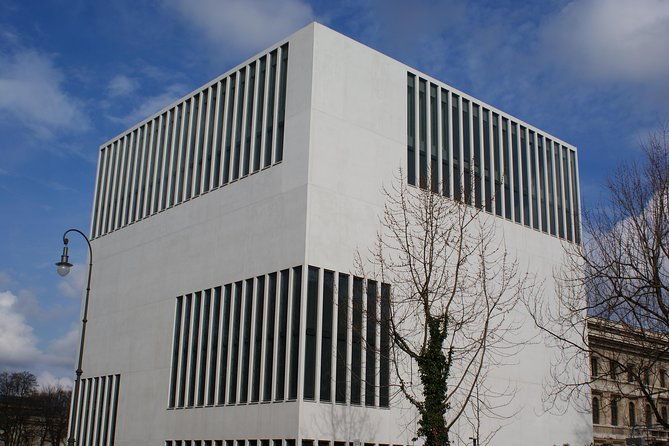 small-group-2-hour-munich-and-the-third-reich-walking-tour