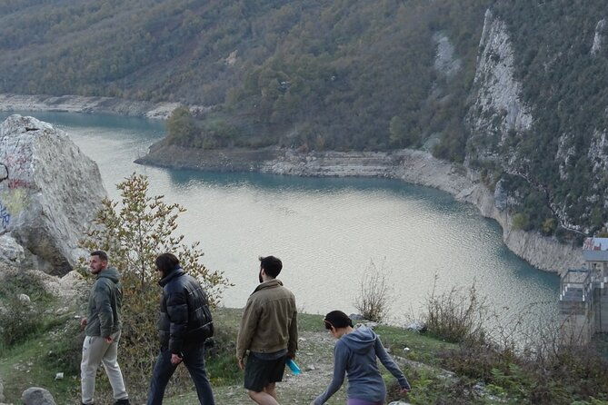 small-group-bovilla-lake-proffesional-photos