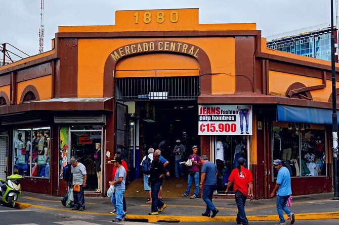 small-group-cultural-walking-tour-in-san-jose-costa-rica