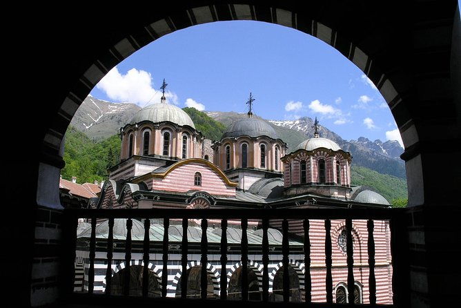 small-group-tour-rila-monastery-and-melnik