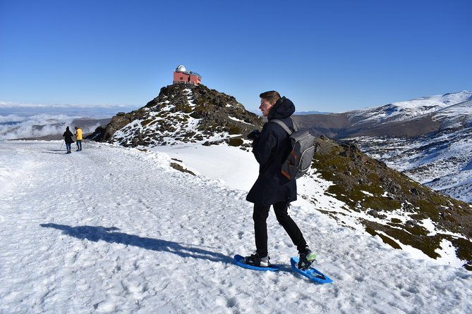 snowshoe-hiking-in-the-sierra-nevada-granada