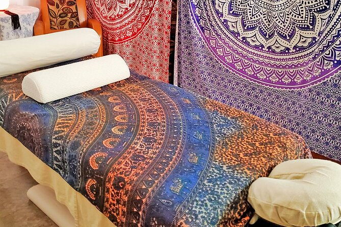 sound-bath-meditation-and-yoga-experience-retail-therapy-gift-for-women-2