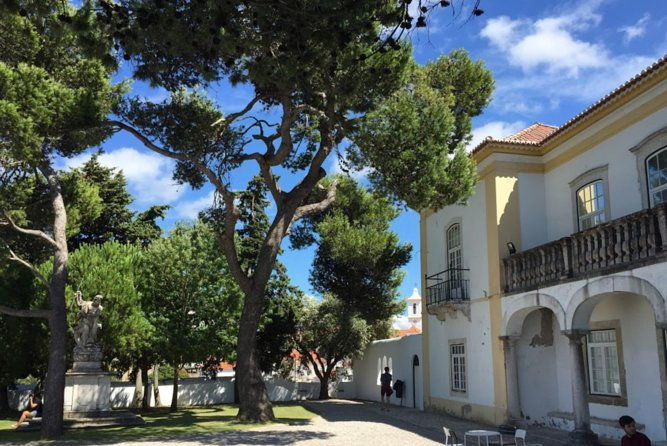 south-of-lisbon-private-tour-cacilhas-almada-costa-da-caparica