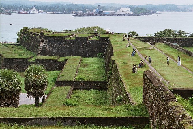 southern-sri-lanka-sightseeing-day-trip-from-colombo-negombo