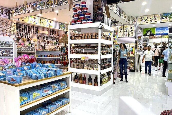 souvenir-shopping-tour-in-punta-cana-pickup-included
