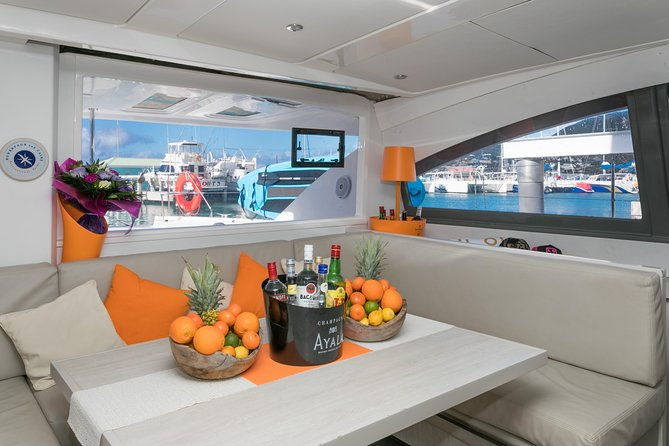 st-maarten-luxury-catamaran-full-day-group-charter