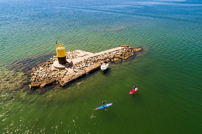 stand-up-paddle-on-laguna-of-thau-rental-sete-2