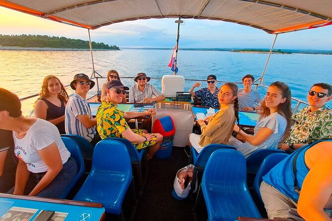 stop-on-island-national-park-day-cruise-with-lunch-drinks