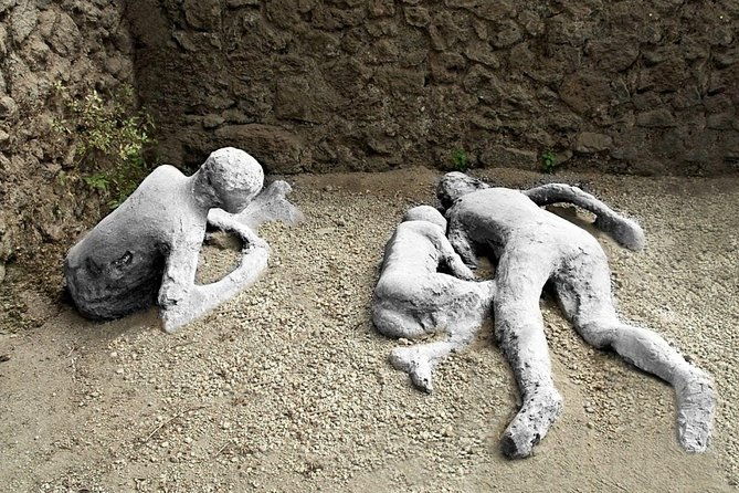 stories-of-pompeii-small-group-tour-with-archeology-expert-guide