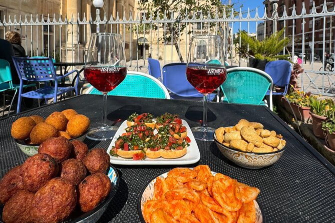street-food-lecce-guided-walking-tour-with-typical-food-and-wines-2
