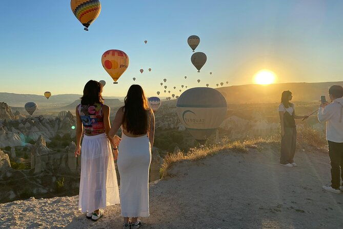 sunrise-balloon-watching-tour-with-breakfast-in-goreme