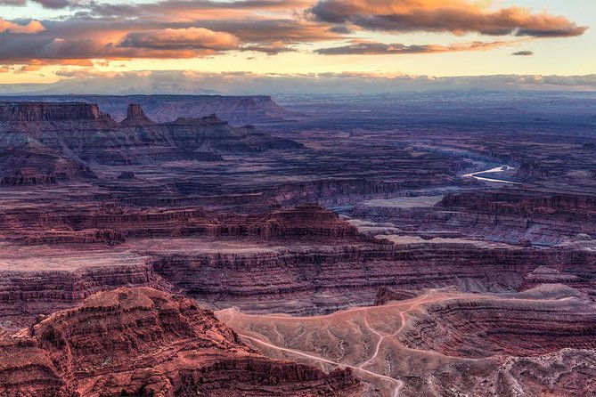 sunrise-photography-in-dead-horse-point-and-canyonlands-national-park