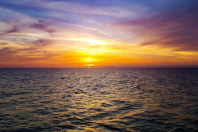 sunset-celebration-cruise-on-tropics-boat-tours