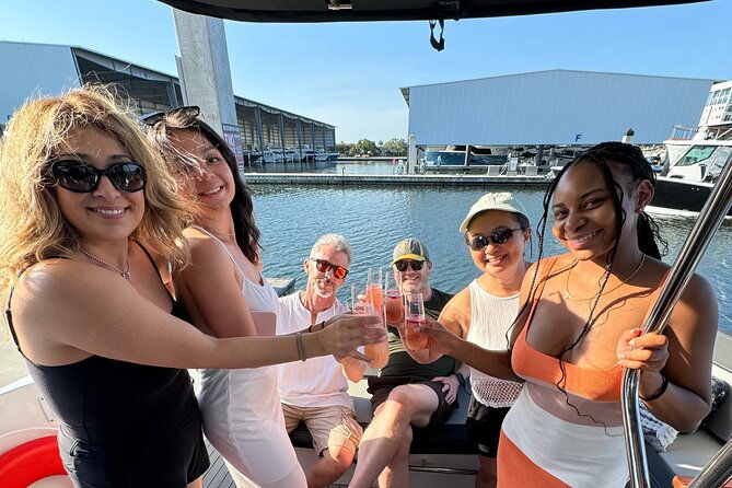sunset-champagne-and-charcuterie-charter-in-tampa-private-avail