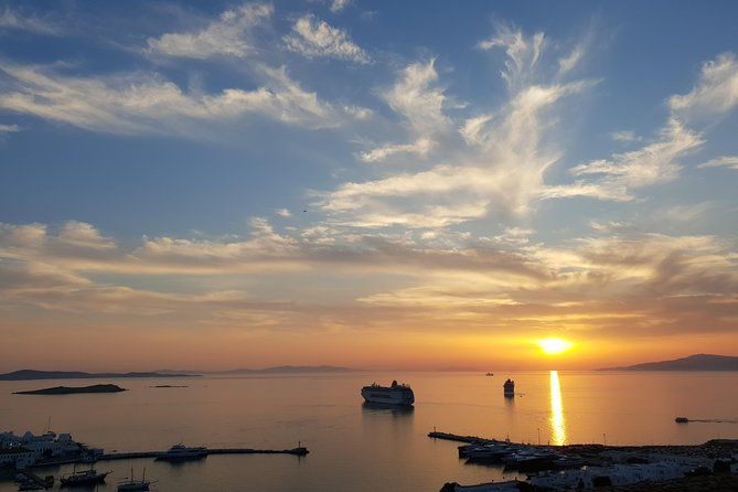 sunset-cruise-to-rhenia-little-venice-with-transfer
