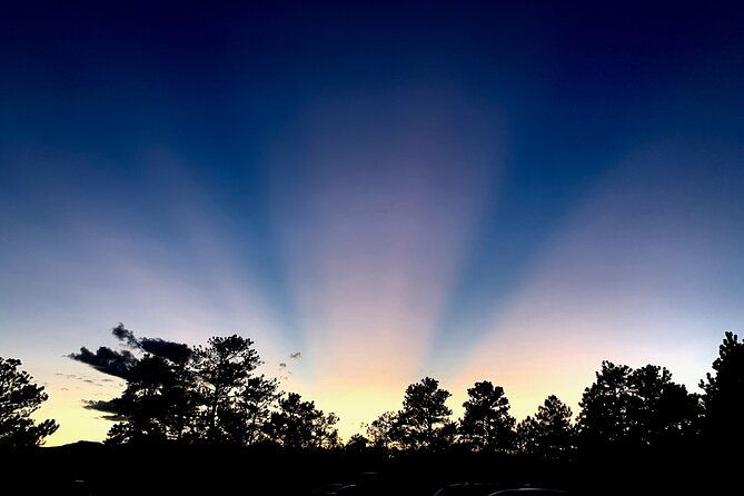 sunset-hiking-tour-in-the-rocky-mountains-near-denver