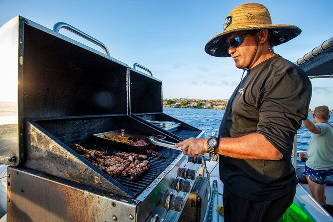 sunset-sailing-cruise-with-premium-drinks-and-bites