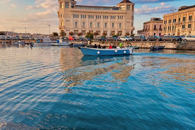 syracuse-boat-tour-with-aperitif-2-hours