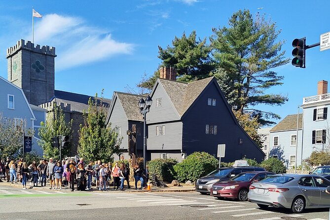 tales-of-salem-halloween-guided-walking-tour