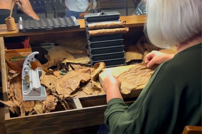 tampas-cigar-bus-tour