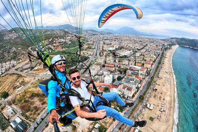 tandem-paragliding-in-alanya-with-professional-licensed-pilots-2