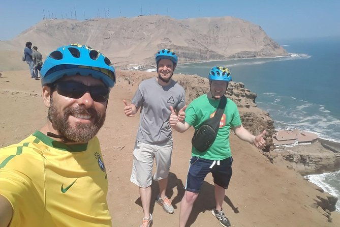 the-best-bike-tour-of-lima-el-morro-jesus-statue
