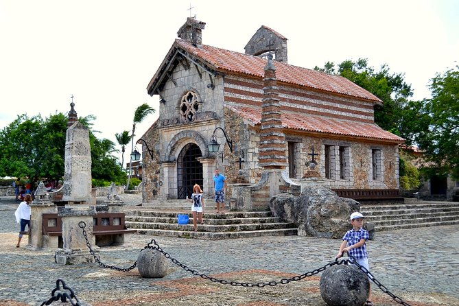 the-caves-of-wonders-altos-de-chavon