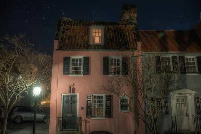 the-death-and-depravity-ghost-tour-in-charleston