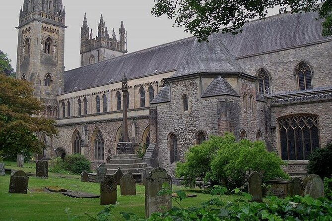 the-ghosts-of-llandaff-a-self-guided-audio-tour