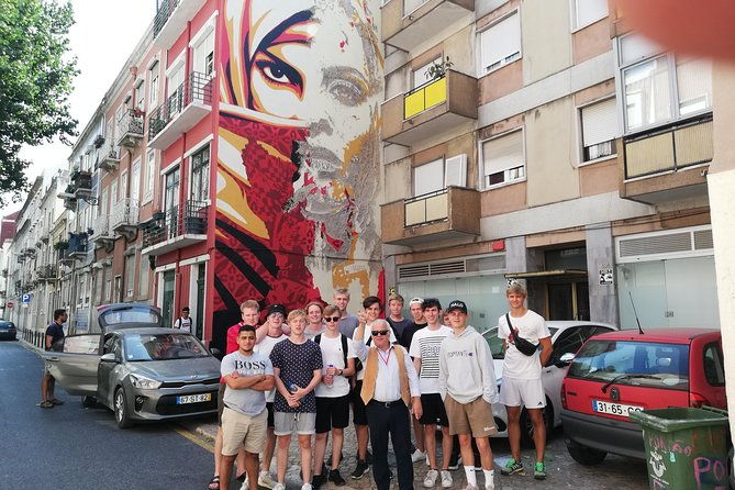 the-real-lisbon-street-art-small-group-guided-tour-by-minivan