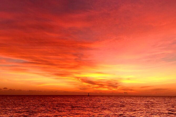 top-shelf-tikis-1-5hr-sunset-cruise