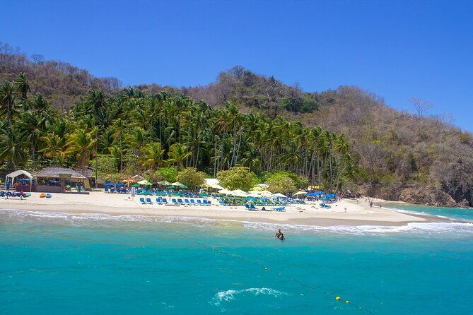 tortuga-island-cruise-with-lunch-from-san-jose