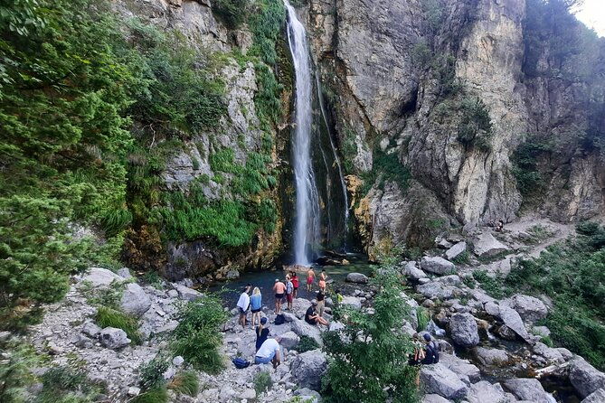 tour-of-komani-valbona-thethi-blue-eye-in-three-days