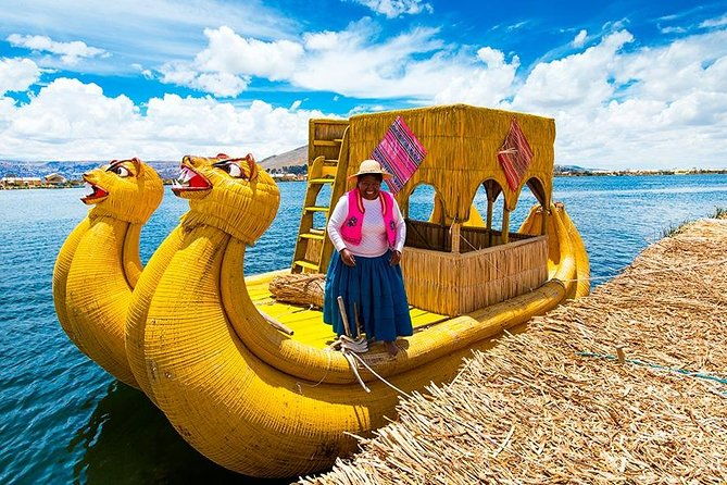 tour-to-uros-island-and-taquile-by-speed-boat