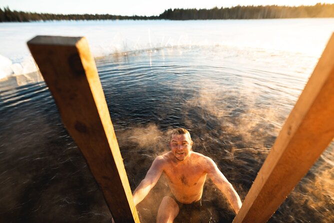 traditional-lappish-evening-in-the-wilderness-with-dinner