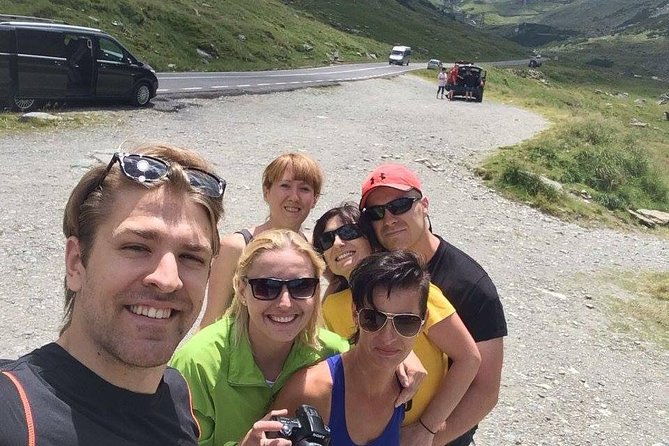 transfagarasan-highway-balea-lake-and-carta-monastery-from-brasov