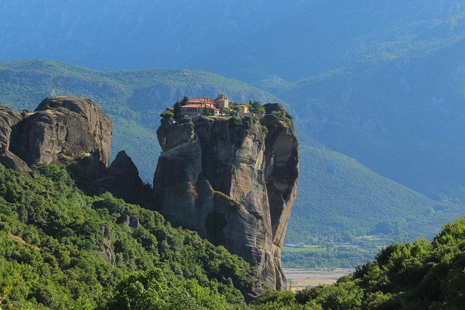 two-days-rail-tour-to-meteora-from-thessaloniki