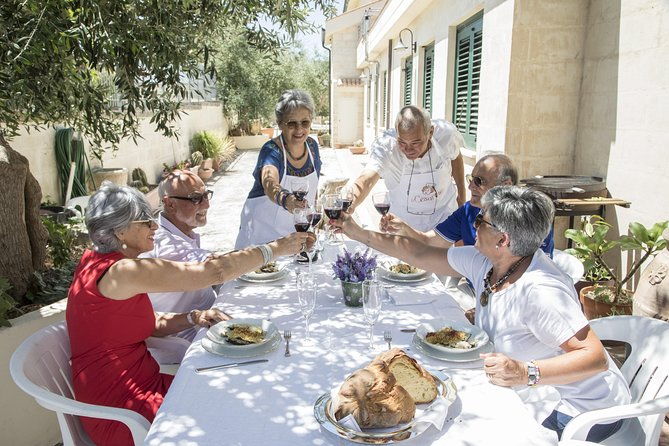 typical-dining-cooking-demo-at-locals-home-in-florence