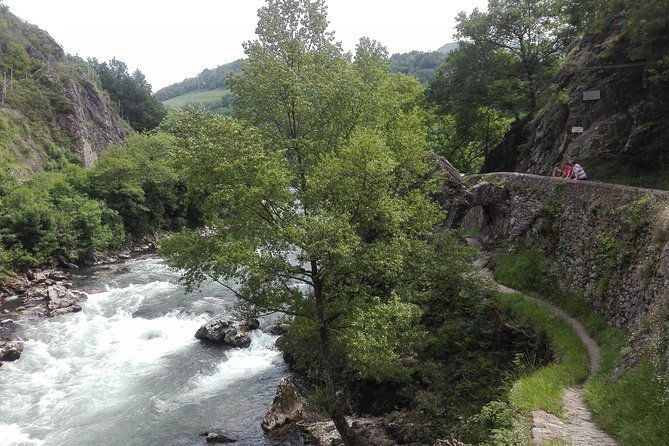 unspoiled-french-basque-countryside-private-cultural-adeventure